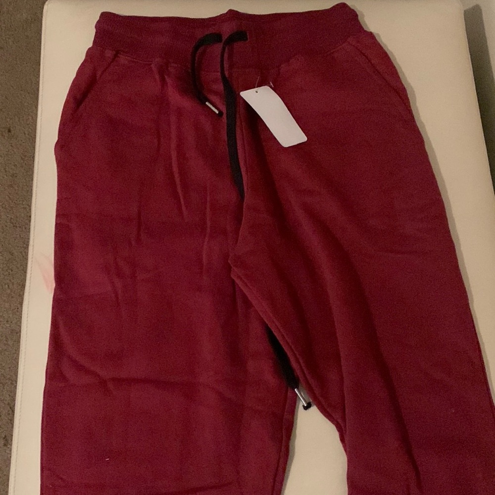 BRAND NEW SWEAT PNATS NVER WORN